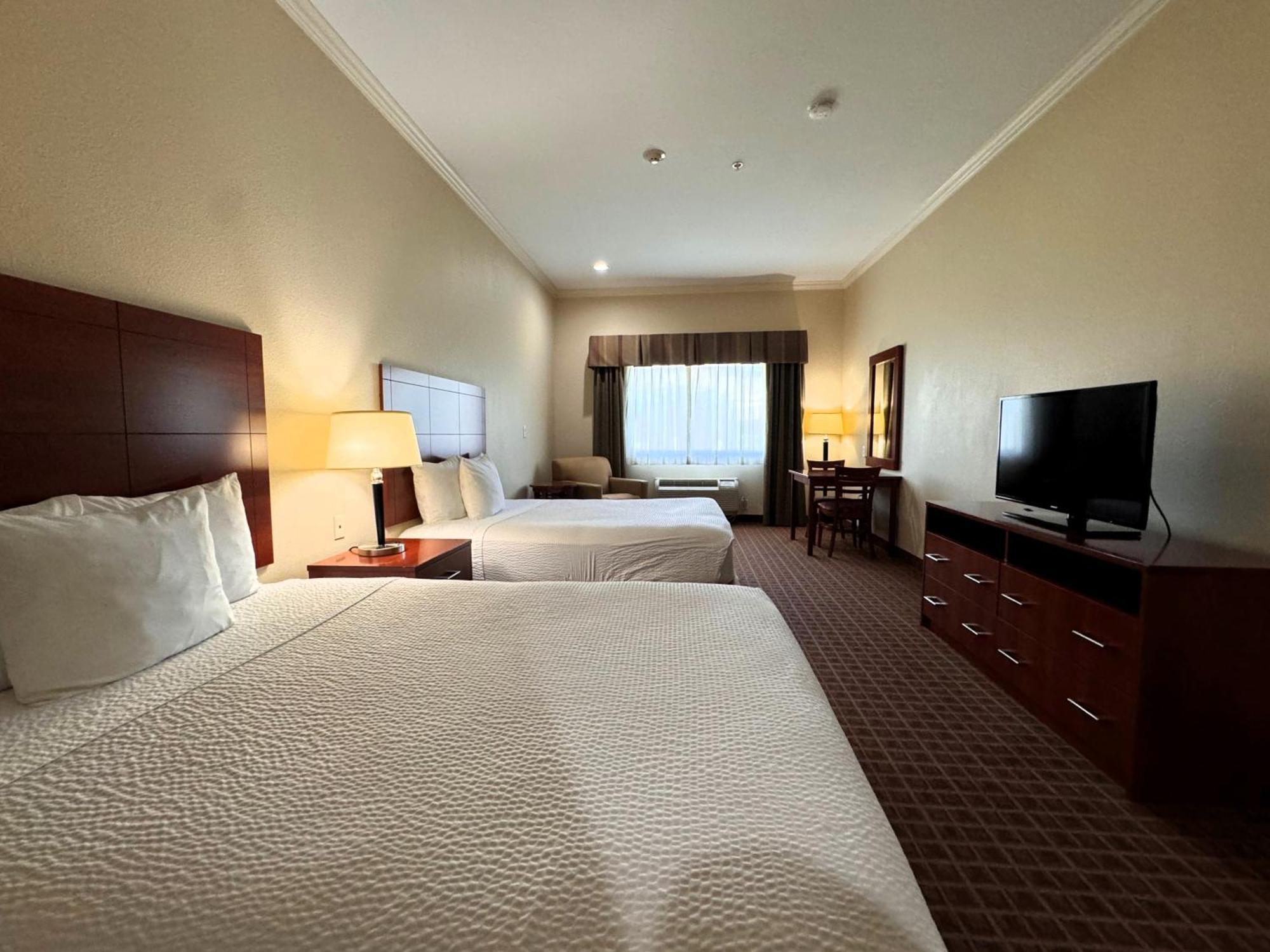 Готель Ramada By Wyndham Колледж-Стейшен Екстер'єр фото